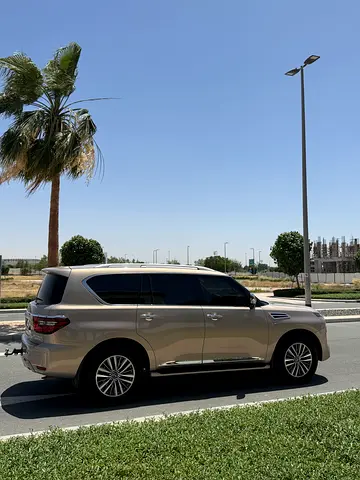 2021 Nissan PATROL 照片 2