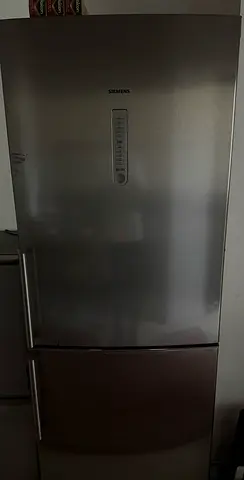 Refrigerator/ Fridge