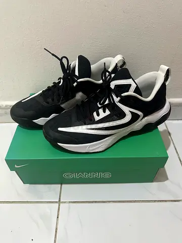 Nike Giannis black & white basketball shoes - size available