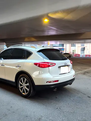 صورة 7 لـ 2015 Infiniti QX50