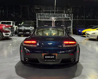 2014 Aston Martin VANTAGE 照片 8