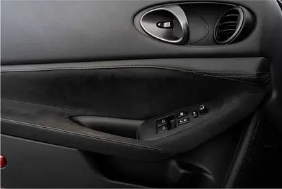 2023 Nissan Z — фото 11