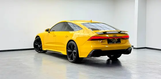 صورة 7 لـ 2021 AUDI RS7