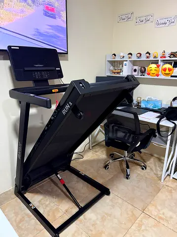 Axox Run 1 Treadmill | Barely Used | 1-Year Warranty