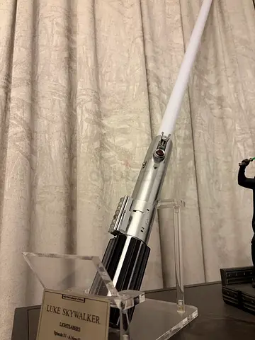 Graflex Luke/Anakin Lightsaber. Neopixel Proffie 3.9