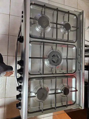 Cooking Range 5 Burners