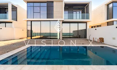 Ultimate Privacy | Lush Green Surroundings | Vacant Possession