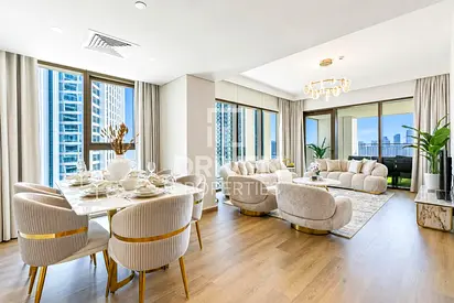 Burj Khalifa View | Luxurious Furniture | Vacant