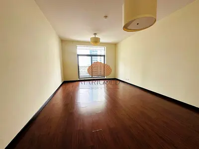 CHILLER FREE | SPACIOUS | NEAR TO METRO