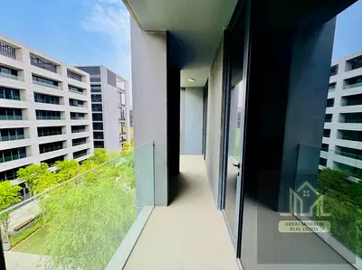 Spacious 1BHK Balcony+2Baths Gym Pool Parking Lavish Gated Community