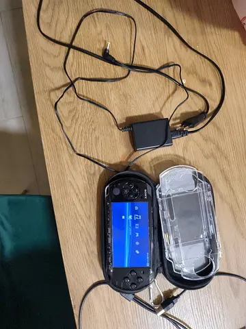 PSP 3000 for sale plus 2 chargers and 2 cases modded with ARK 5