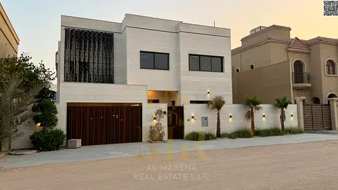 Luxury villa with private pool, electricity and water included, 5 master bedrooms in Al Rawda 1 are