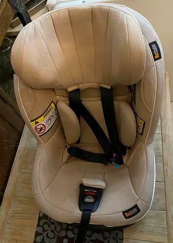 BeSafe Toddler Car Seat with ISOFIX BaseiZi Modular i-Size in Beige