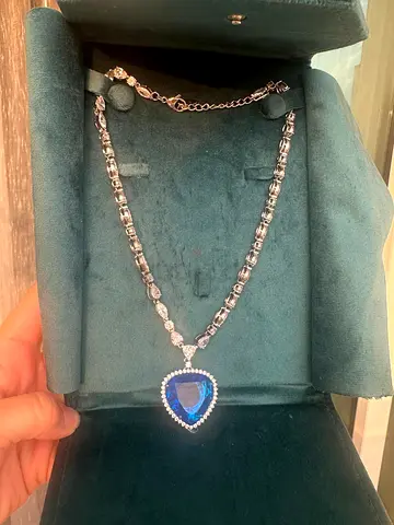 Heart of the ocean Pendant