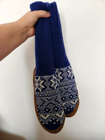 L.L.Bean Nordic Knit Knee-High Slipper Socks with Suede Soles (Size XL) – Royal Blue & Cream