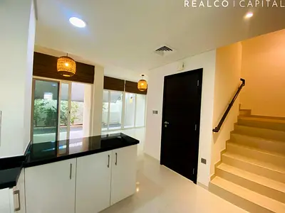 3 BEDROOMS | WELL MAINATINED | L SHAPE GARDEN