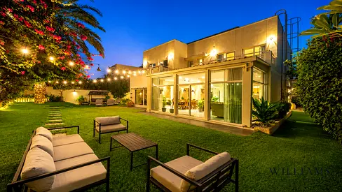 WALK TO MEADOWS VILLAGE | VOT |TASTEFULLY UPGRADED