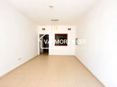 WELL MAINTAINED | UNFURNISHED | SPACIOUS LAYOUT