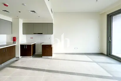 Unfurnished | Vacant | Sea View