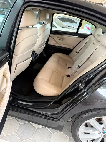 2012 BMW 5-SERIES 缩略图 17