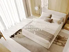 Partial Canal View | Mid Floor | Panoramic Window