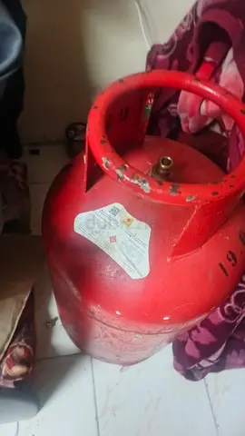 Red LPG Gas Cylinder - 19kg (Used)