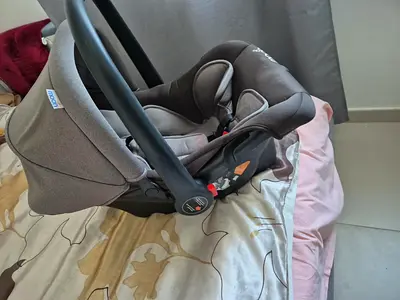 MOON Bibo Baby Car Seat / Infant Carrier