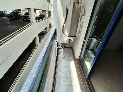 2 BR apartment - For bachular - huge size close hall - balcony in kitchen - back side lulu hypermarket - close to buss stop - Easy Access For Dubai