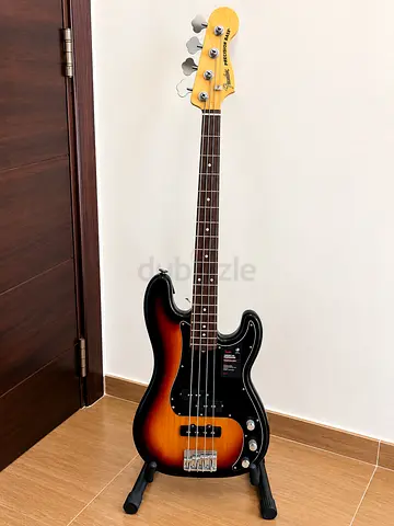 Fender American Performer Precision Bass – USA – 3-Color Sunburst