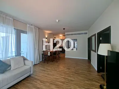 FULLY FURNISHED | PARTIAL MARINA VIEW | SPACIOUS