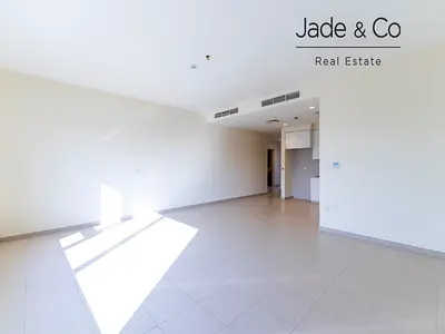 Community Expert | Single Row | Near Amenities
