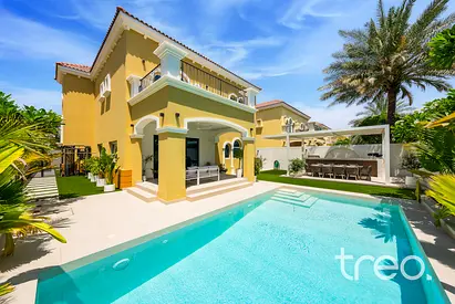 Fully Renovated | 4BR | Downstairs Bedroom | VOT