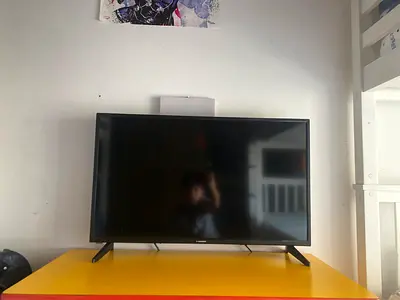 Toshiro 32-inch LED TV - Good Working Condition