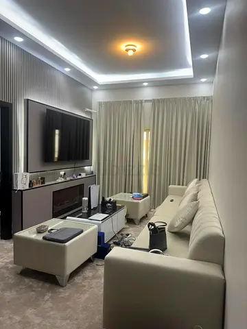 شقة مفروشة للبيع جاهزه للسكن