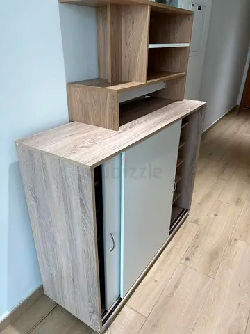 Shoe cabinet