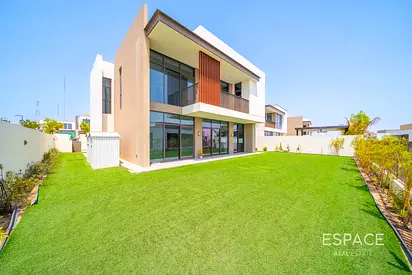 Type C | Elevated | Landscaped | Vacant