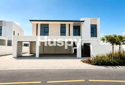 Corner Unit | Single Row | Private Elevator
