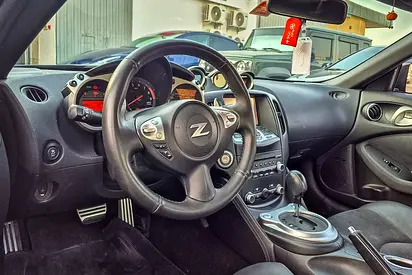 2015 Nissan 370Z — фото 9