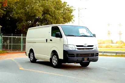 2009 Toyota HIACE — фото 2