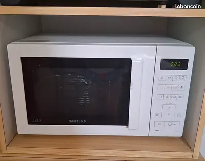 Microwave