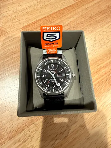 *BRAND NEW* Seiko 5 Automatic Field Watch - Black Dial, Canvas Strap