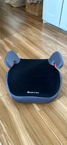 Booster seat Bumble & Bird like new