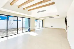 6BR+M | Corner Unit | Vast Layout | Near Amenities
