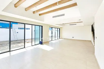 6BR+M | Corner Unit | Vast Layout | Near Amenities