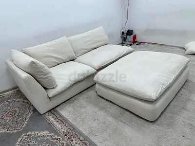 Looks great condition marina home three piece sofa