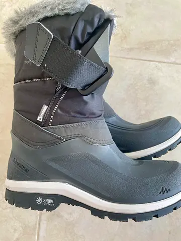Waterproof Snow Boots Decathlon Size 37 (fits 36 with wool sock) 1 week used