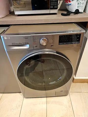 LG 10kg Front Load Washing Machine - Good Condition