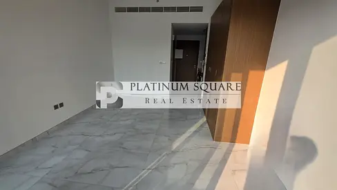 Brand New Studio | 2-4 Cheques | Multiple Options
