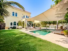 EXCLUSIVE | UPGRADED | HUGE CORNER PLOT