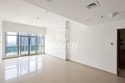 Scenic Lake View | Spacious Layout | 4 Cheques